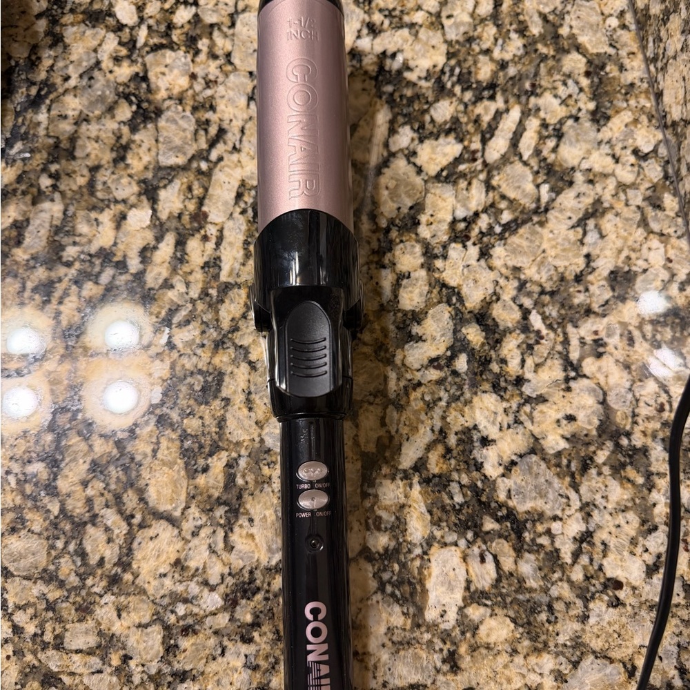 Conair 1.5” Barrel Curling Iron